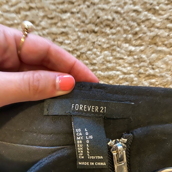 Black suede skirt from Forever 21, Never Worn! - Picture 2 of 2